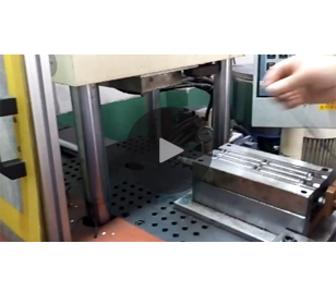 35T汽車天線專用立式注塑機(jī)